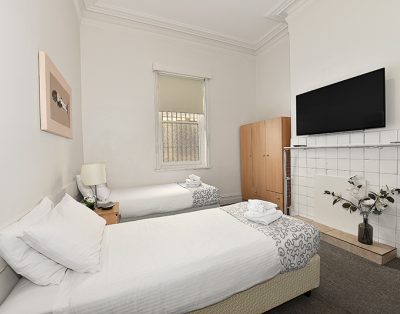 303 Rathdowne Street, Carlton – Room 1