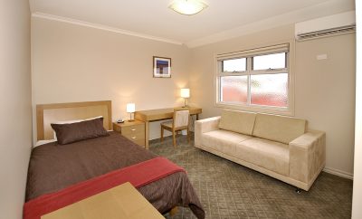 6 Peers St, Brunswick East – Room 9