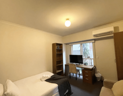 4 Carnarvon Street, Brunswick – Room 4