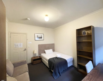 4 Carnarvon St, Brunswick – Room 4