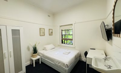 96 Barkly Street, St Kilda – Room 3