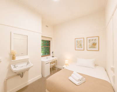 96 Barkly Street, St Kilda – Room 4