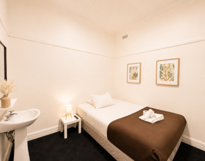 96 Barkly Street, St Kilda – Room 9