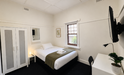 96 Barkly Street, St Kilda – Room 16