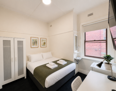 96 Barkly Street, St Kilda – Room 19
