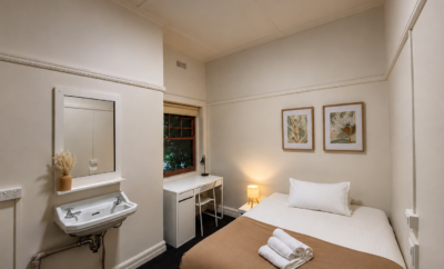 96 Barkly Street, St Kilda – Room 4